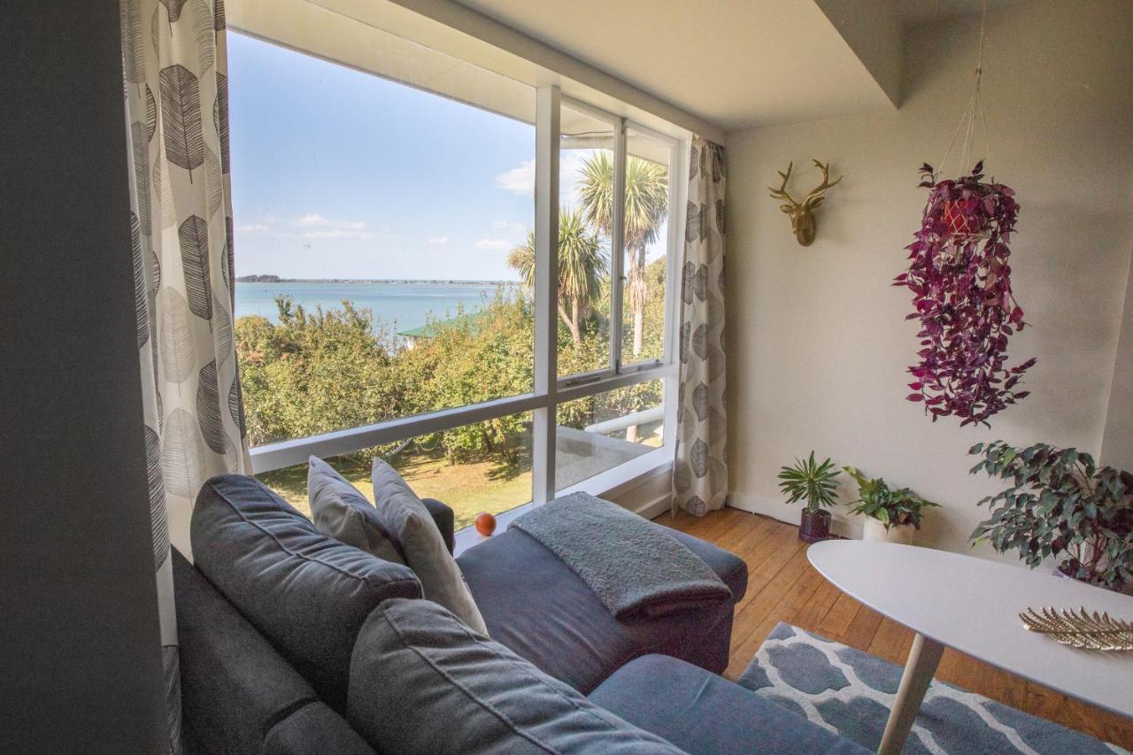 شقة كريستتشيرش  في Sea View Big Garden Near City المظهر الخارجي الصورة